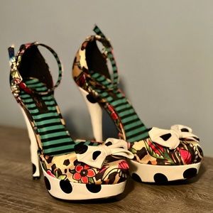 Size 8 Iron Fist Polka Dot Heels
